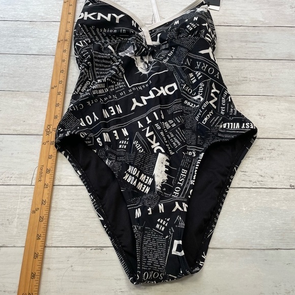 DKNY BLACK WHITE Graphic T-Back One-Piece Swimsuit M - Picture 4 of 11